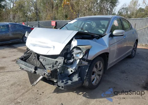 2009 Honda Accord 2.4 Ex-L z USA, uszkodzony, nr VIN 1HGCP26829A001581